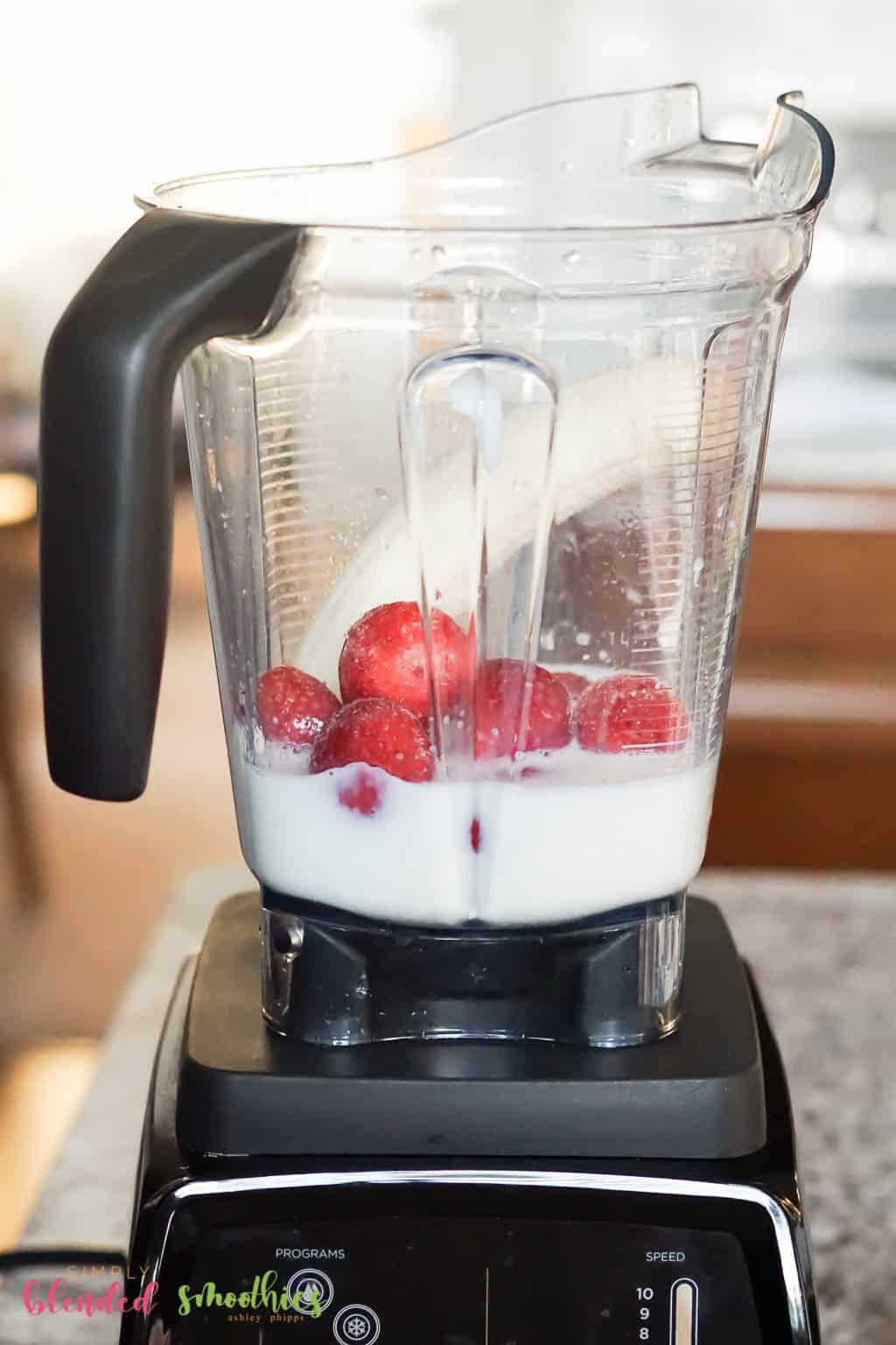 How To Make A Strawberry Banana Smoothie