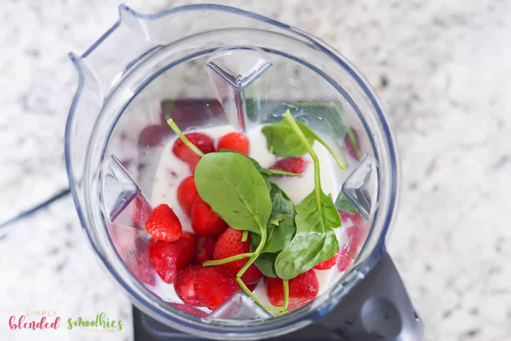 Make A Strawberry Spinach Smoothie