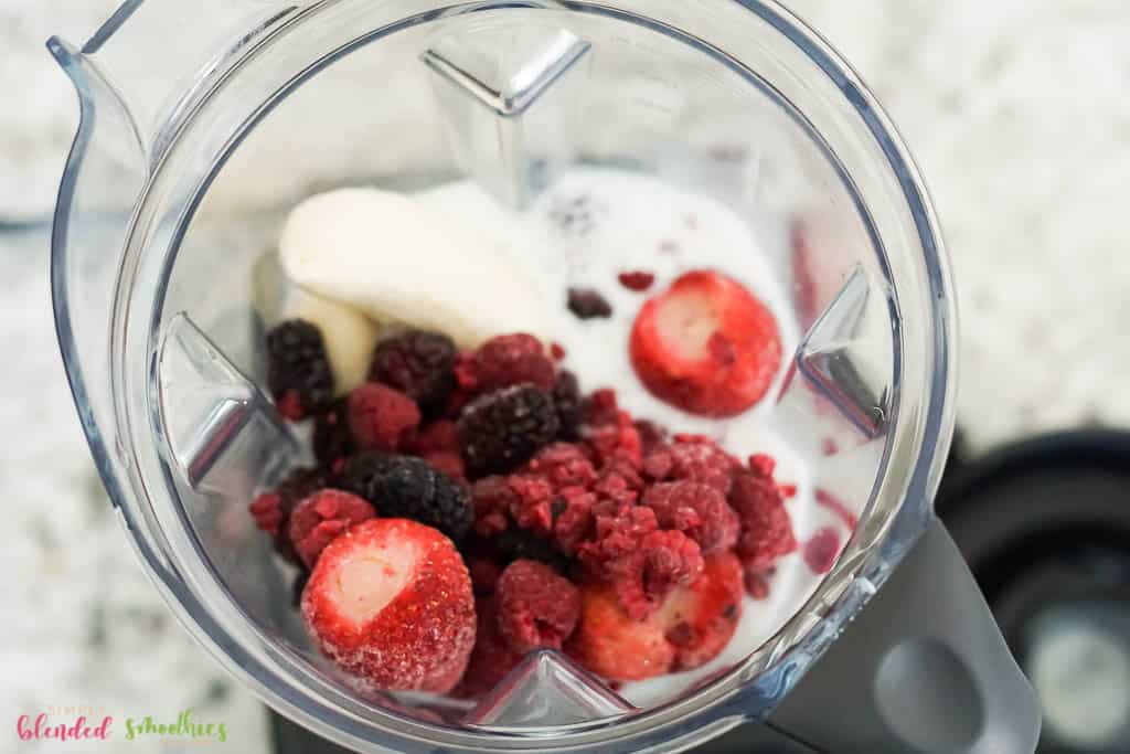 Banana Berry Smoothie Ingredients In Blender