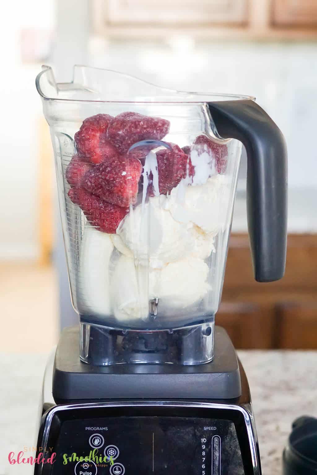 Strawberry Banana Milkshake Ingredients In Blender